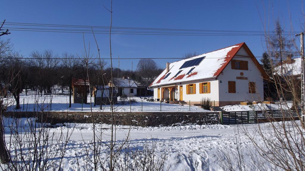 Hotel Rozmaring Vendeghaz Zengővárkony Exteriér fotografie