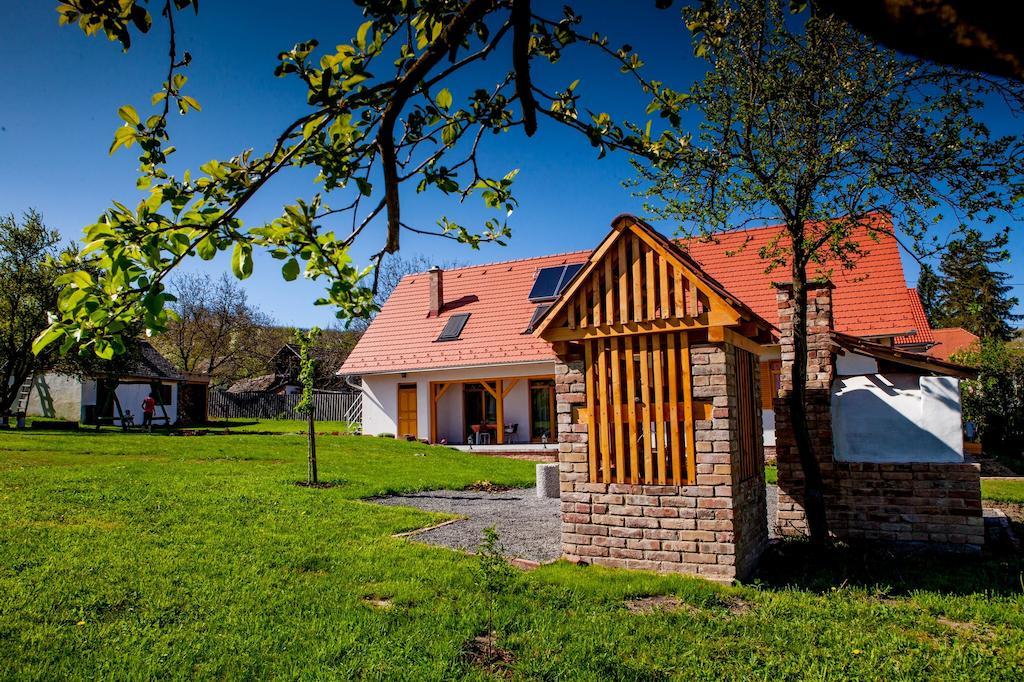 Hotel Rozmaring Vendeghaz Zengővárkony Exteriér fotografie