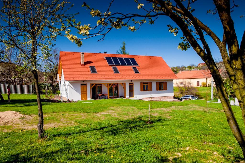 Hotel Rozmaring Vendeghaz Zengővárkony Exteriér fotografie